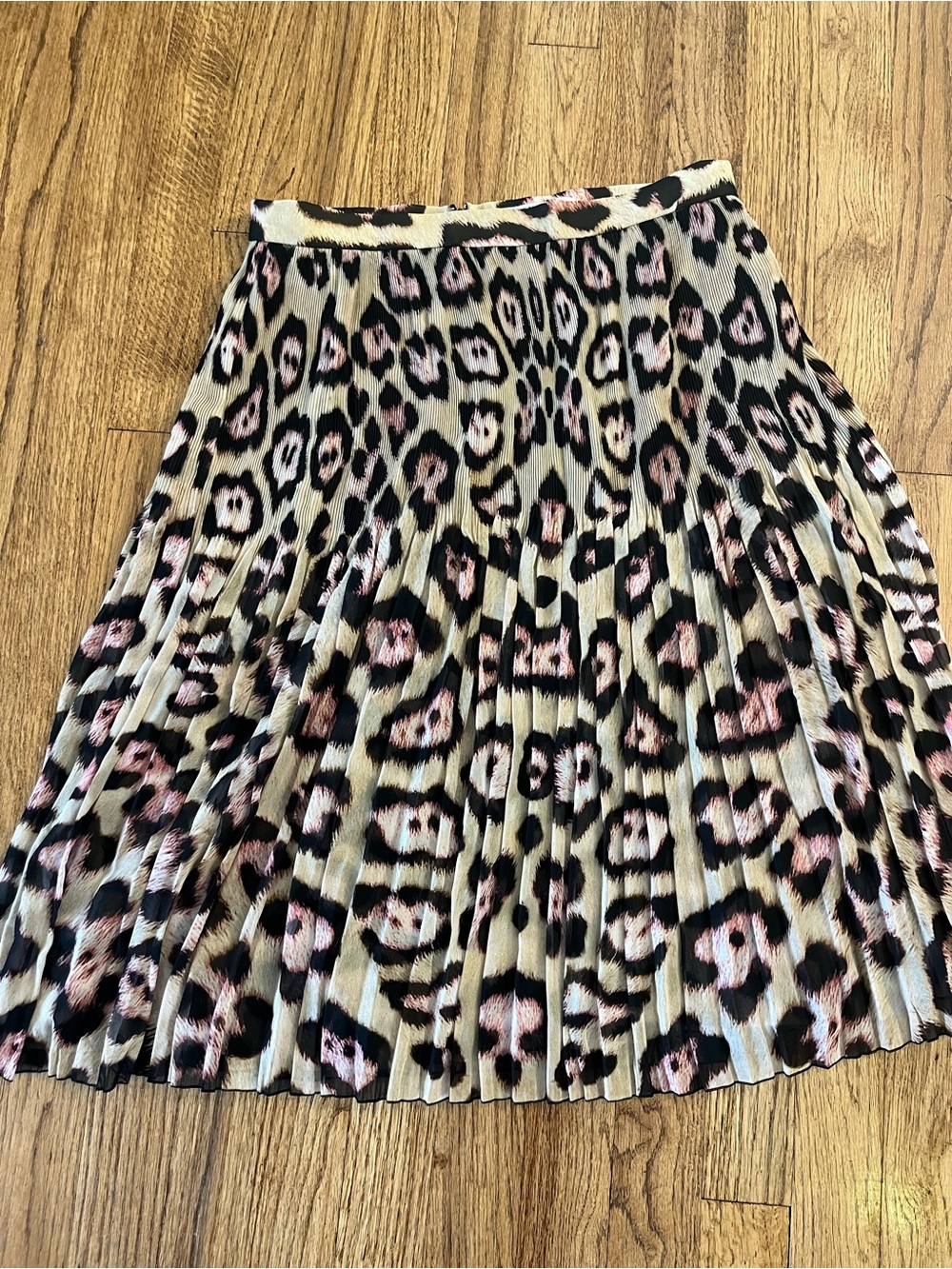 Givenchy Beige and Pink Leopard-Print Pleated Skirt silk blend size 42
